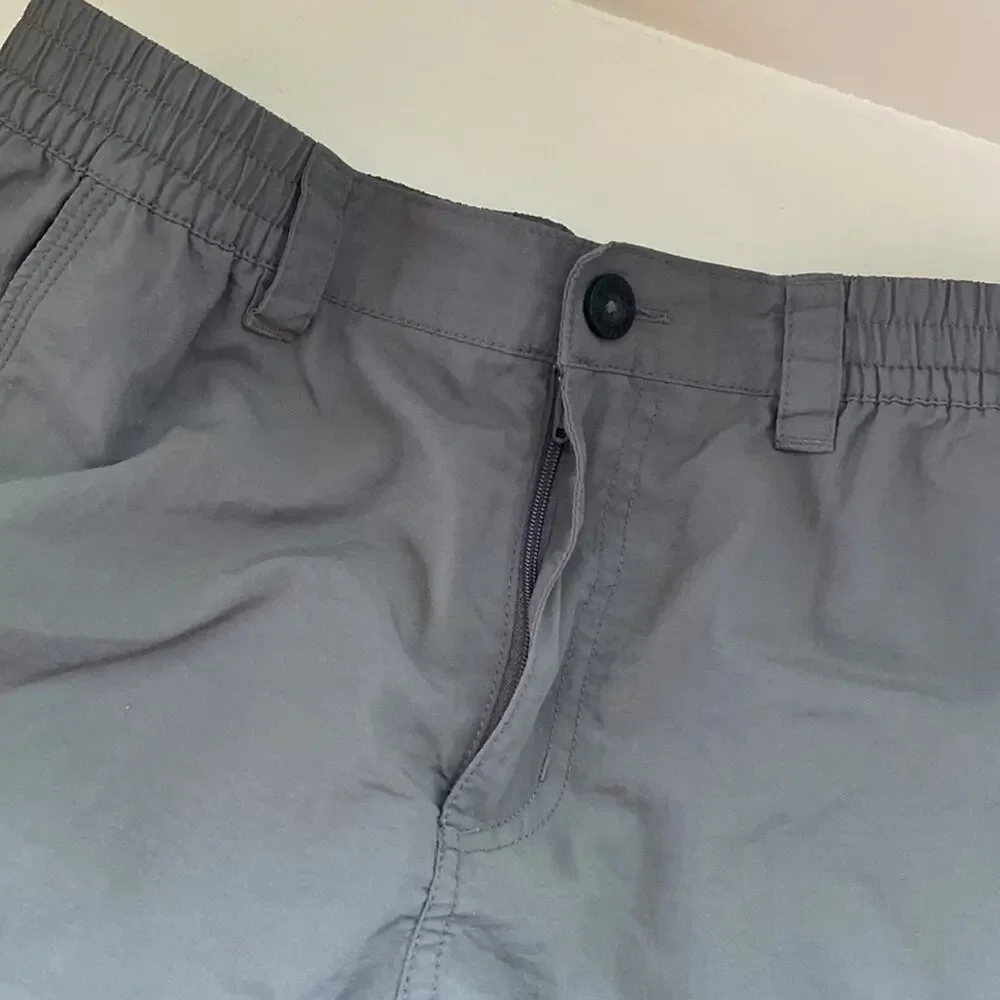 NWOT Magellan Outdoors Boys Shorts Fish Gear Water repellent size Large Grey